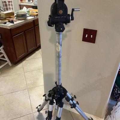 Majestic Camera Stand