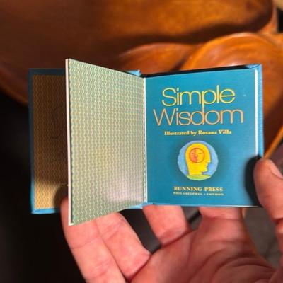 Simple Wisdom Miniature Book