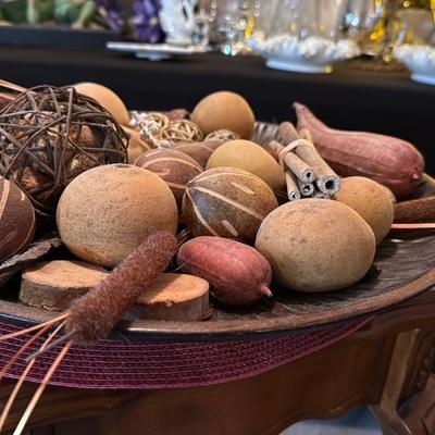 Decorative Wood Bowl with Potpourri