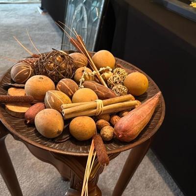 Decorative Wood Bowl with Potpourri