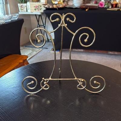 Gold Scrollwork Easel Stand