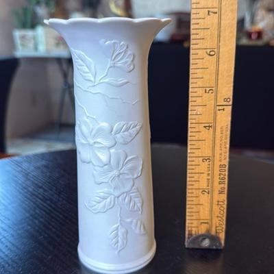 Kaiser Germany Porcelain Vase