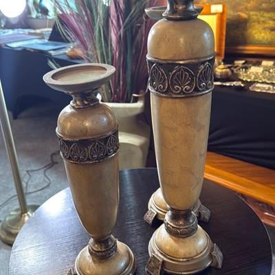 Elegant Decorative Candleholders Set