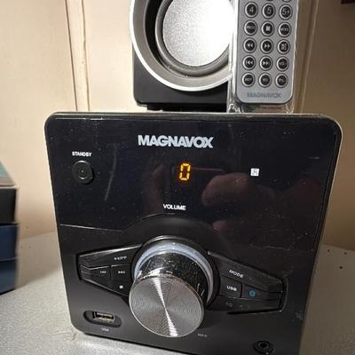 Magnavox Audio System with Speakers