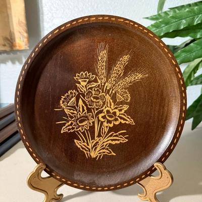 Wooden Decorative Plate on Stand