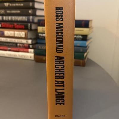 Ross Macdonald Book