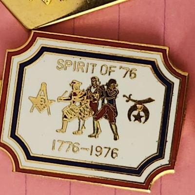 Mason Boumi Temple Tie Clips, Cuff Links, Pins, w Jewelry Box