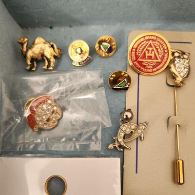 Mason Boumi Temple Tie Clips, Cuff Links, Pins, w Jewelry Box