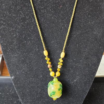 Vintage Chinese Yellow Jade Necklace