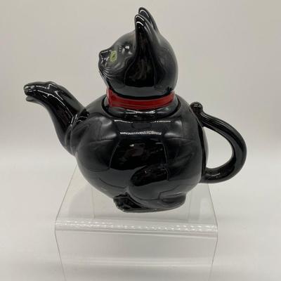 Black Cat Staffordshire Teapot