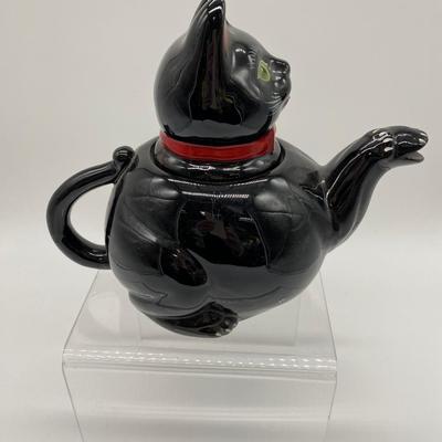 Black Cat Staffordshire Teapot