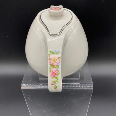 Hall's Superior Quality KItchenware Tea Pot