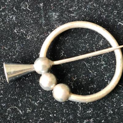 Celtic Sterling Pennanular Cloak Brooch