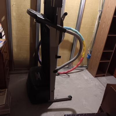 PRO-FORM 390Pi SPACE SAVER FOLDING TREADMILL