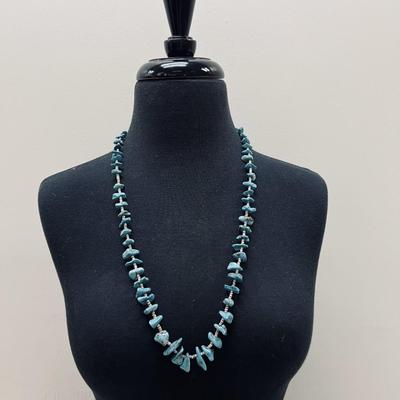 Vintage Turquoise Necklace with shell spacers