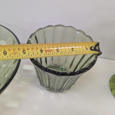 LE Smith Moon & Stars Pedestal Scalloped Shaped & Ribbed Scallop Shaped Hazel Atlas Bowl #39