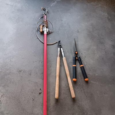 TREE LIMB CUTTER, LOPPERS, HEDGE TRIMMERS, GARDEN CLAW AND MORE
