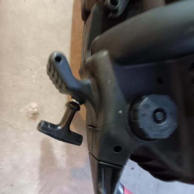 CRAFTSMAN 200 MPH GAS LEAF BLOWER AND VACUUM