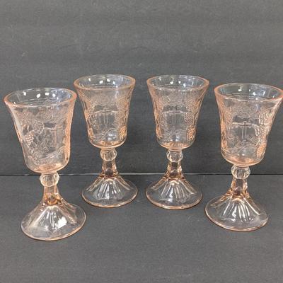 Tiara Indiana Pink Chalice Goblets