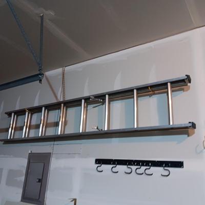 16 FOOT EXTENSION LADDER