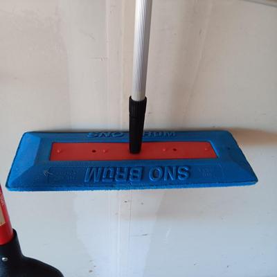 SNOW SHOVELS, WINDSHIELD SCRAPERS, MEN'S CARHARTT GLOVES