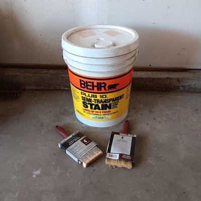 NEW 5 GALLON BUCKET OF BEHR SEMI-TRANSPARENT STAIN AND 2 BRUSHES
