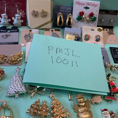 Mixed Jewelry Lot Carded & Holiday Pieces