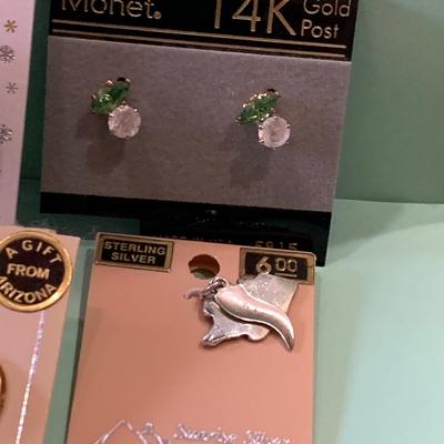Mixed Jewelry Lot Carded & Holiday Pieces