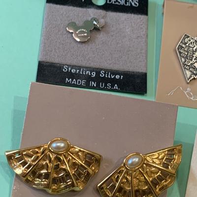 Mixed Jewelry Lot Carded & Holiday Pieces