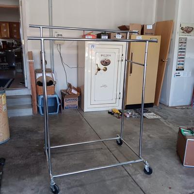 DOUBLE ROD GARMENT RACK, LAUNDRY BASKETS, COAT HANGERS AND DOOR HANGER