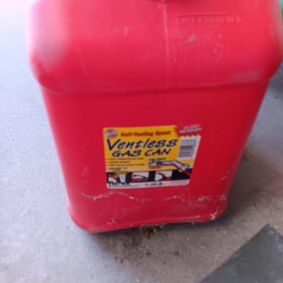 SCOTTS SPREADER, WEED SPRAYER, ARMY FOLDING SHOVEL, GAS CAN AND SLEDGE HAMMER