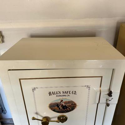 HALL'S LARGE HEATED COMBINATION SAFE