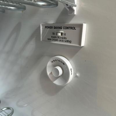 WHIRLPOOL UPRIGHT FREEZER