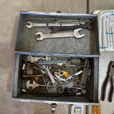 HAND TOOLS (2)