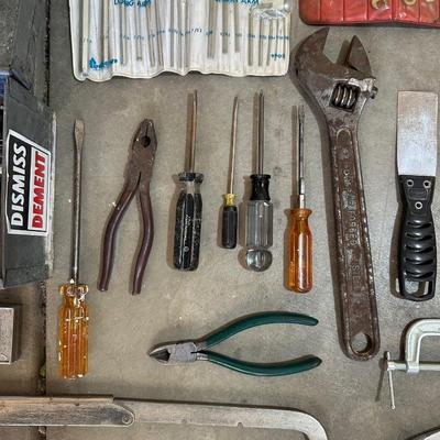 HAND TOOLS (2)