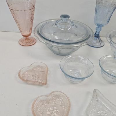 Assortment Of Vintage Depression Glass Fire King Last Supper Glasses Tiara Glass