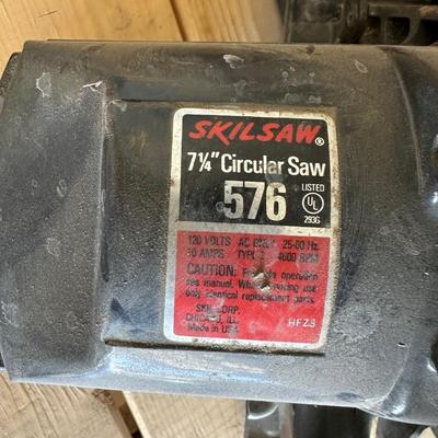 CORDLESS ELECTRIC SCREWDRIVER, CIRCULAR SAW AND A SANDER