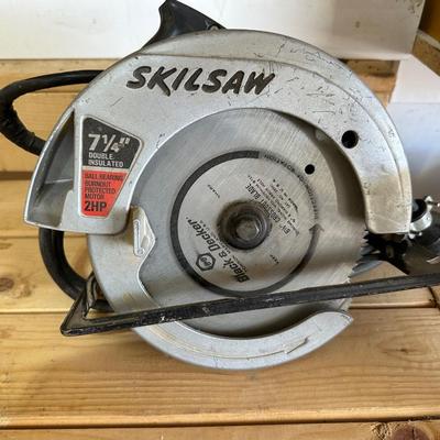 CORDLESS ELECTRIC SCREWDRIVER, CIRCULAR SAW AND A SANDER