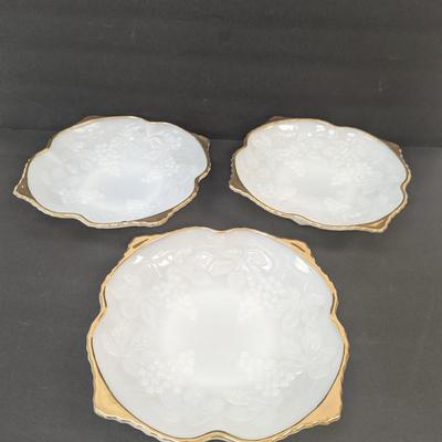 Anchor Hocking Grape Leaves Milk Glass Fruit Bowls With Gold Trim