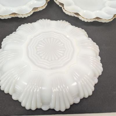 Anchor Hocking White Milk Glass Oyster Plates With Gold Trim