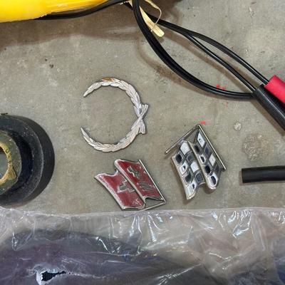 NEW OUTBACK FLOOR MATS AND OTHER AUTO ITEMS
