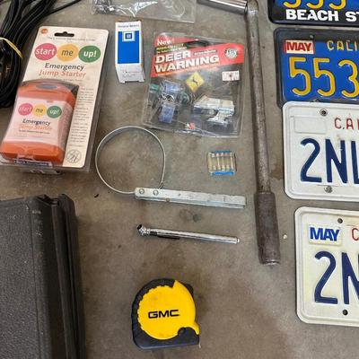 NEW OUTBACK FLOOR MATS AND OTHER AUTO ITEMS