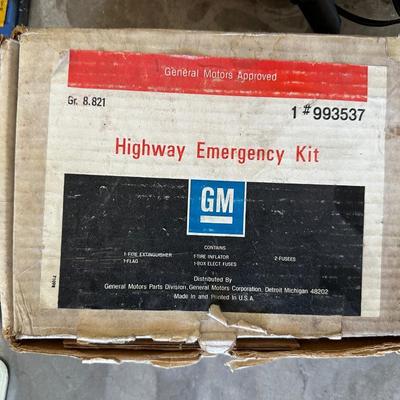 NEW OUTBACK FLOOR MATS AND OTHER AUTO ITEMS