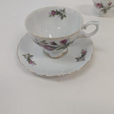 20 Pieces Of China Floral Tea Set