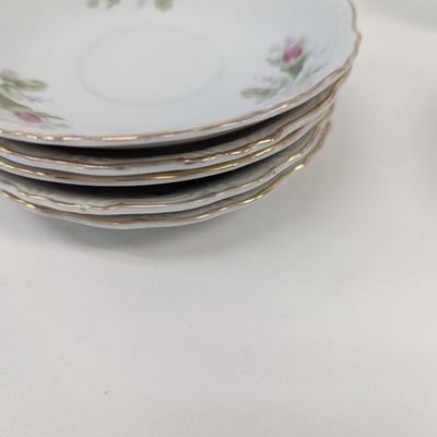 20 Pieces Of China Floral Tea Set