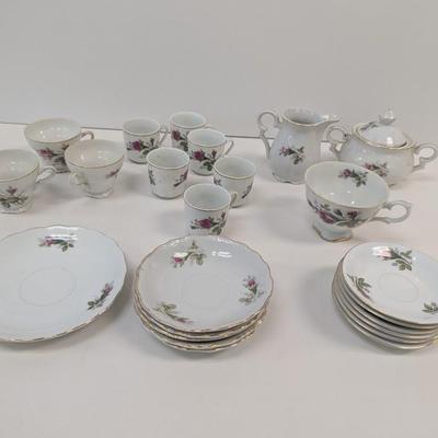 20 Pieces Of China Floral Tea Set