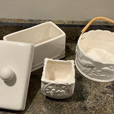 Inarco dish, Enesco Basket, Recipe Box