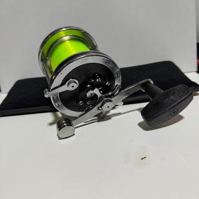 Penn 113 H Reel Special 4/0 Senator