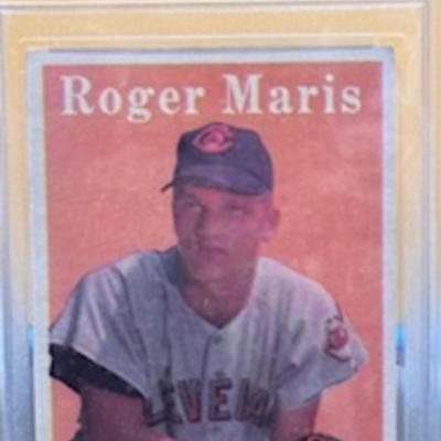 1958 Topps Roger Maris Card VG 3 Rookie Card (Nice Shape For a 3)