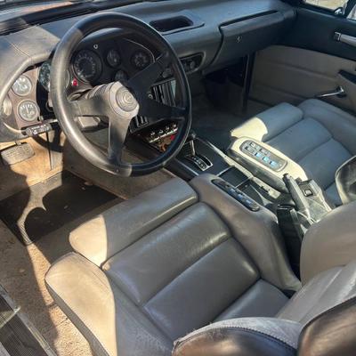 1984 Avanti studebaker 2 door car